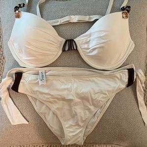 BRAND NEW - Sexy La Perla bikini. Beautiful shell detail.